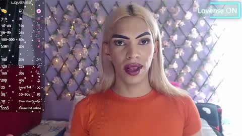 Snapshot of robinsonbaker chatting on April 26, 2026, 7:22 pm Margot Ferrer online show from April 26, 2026, 7:22 pm