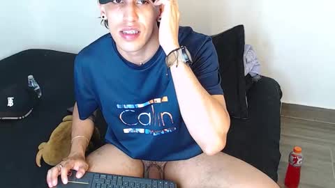 Snapshot of robisson_zack chatting on September 29, 2025, 8:19 am Robisson Zack online show from September 29, 2025, 8:19 am