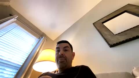 Snapshot of roblatino12 chatting on February 12, 2025, 4:44 pm roblatino12 online show from February 12, 2025, 4:44 pm