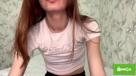 robynsentinella online show from December 19, 2025, 12:50 am