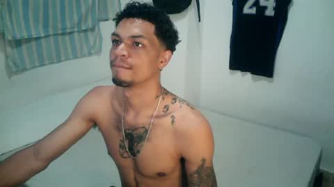 Snapshot of rocco99xx chatting on October 22, 2025, 2:39 pm Rocco online show from October 22, 2025, 2:39 pm