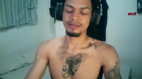 Snapshot of rocco99xx chatting on November 25, 2025, 4:40 pm Rocco online show from November 25, 2025, 4:40 pm