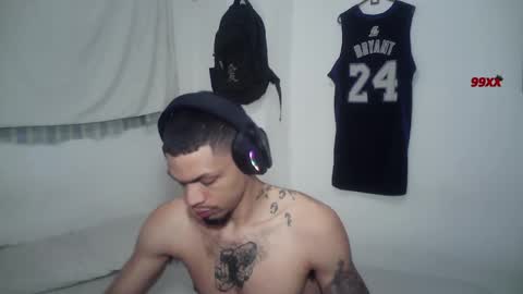 Snapshot of rocco99xx chatting on December 3, 2025, 3:10 pm Rocco online show from December 3, 2025, 3:10 pm