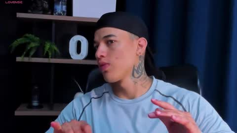 Snapshot of rocco_santos chatting on November 28, 2025, 12:46 am rocco_santos online show from November 28, 2025, 12:46 am