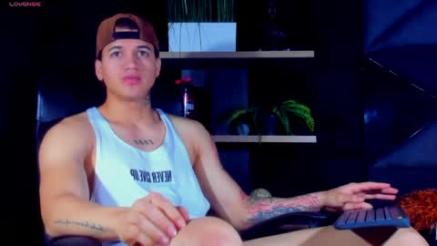 rocco_santos online show from April 15, 2026, 6:37 pm