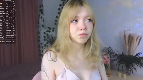 rochelle_dolly online show from January 9, 2026, 3:37 pm