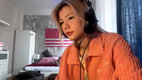 Snapshot of rochellehouis chatting on February 21, 2026, 10:05 am Anny online show from February 21, 2026, 10:05 am