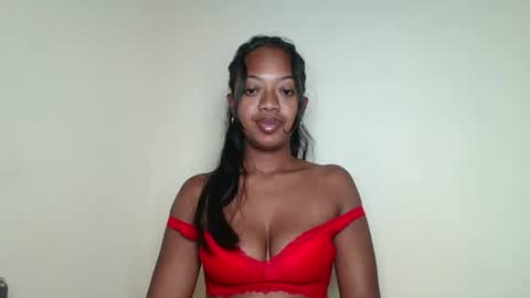 rochellinah online show from May 11, 2026, 7:22 pm