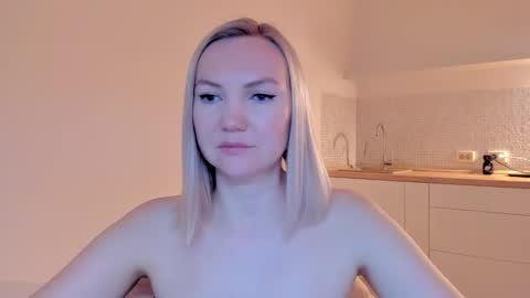 rock__baby online show from March 7, 2025, 2:25 am