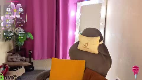 Snapshot of rockett_bunny chatting on June 21, 2026, 1:08 am Rockett online show from June 21, 2026, 1:08 am