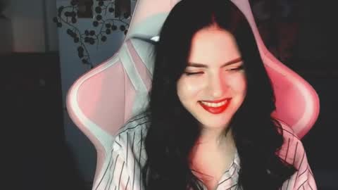 Sophie  online show from December 28, 2024, 1:38 pm