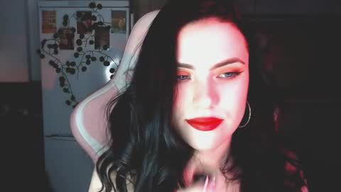 Sophie  online show from December 30, 2024, 1:47 pm