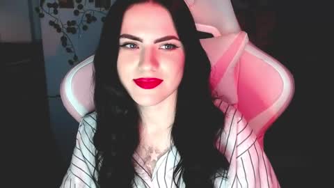 Sophie  online show from February 12, 2025, 4:55 pm