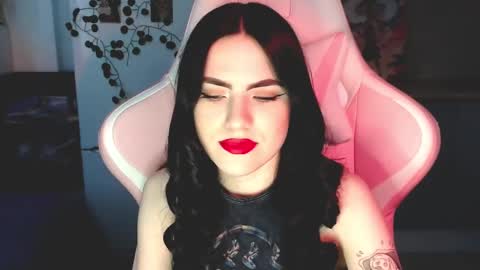 Sophie  online show from February 13, 2025, 10:34 am