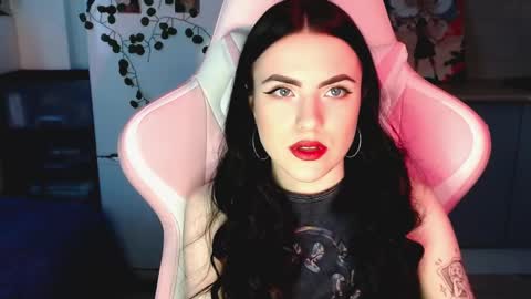 Sophie  online show from February 20, 2025, 10:16 am