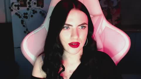 Sophie  online show from February 24, 2025, 4:36 pm