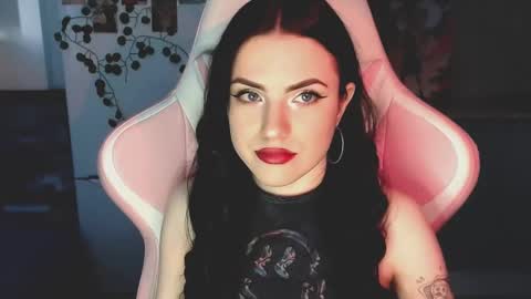 Sophie  online show from March 9, 2025, 10:41 am