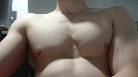 Snapshot of rocky_muscle chatting on November 26, 2025, 3:40 am rocky muscle online show from November 26, 2025, 3:40 am