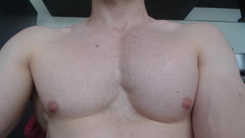 Snapshot of rocky_muscle chatting on December 14, 2025, 8:02 pm rocky muscle online show from December 14, 2025, 8:02 pm