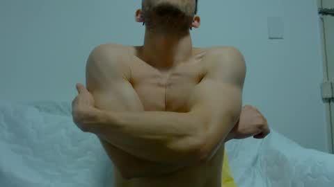 Snapshot of rocky_muscle chatting on May 9, 2026, 11:21 pm rocky muscle online show from May 9, 2026, 11:21 pm