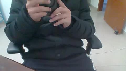 rockysam090 online show from March 3, 2025, 9:26 pm