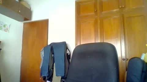 Snapshot of rodfer chatting on June 6, 2026, 7:29 pm Rodfer online show from June 6, 2026, 7:29 pm