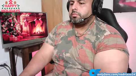 Snapshot of rodrixxx54 chatting on December 22, 2024, 12:50 am rodrixxx54 online show from December 22, 2024, 12:50 am