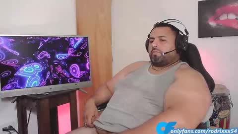 Snapshot of rodrixxx54 chatting on January 15, 2025, 1:23 am rodrixxx54 online show from January 15, 2025, 1:23 am