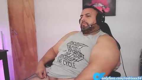 Snapshot of rodrixxx54 chatting on March 11, 2025, 8:53 pm rodrixxx54 online show from March 11, 2025, 8:53 pm