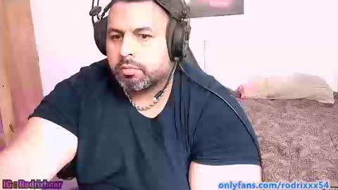 Snapshot of rodrixxx54 chatting on September 11, 2025, 8:53 pm rodrixxx54 online show from September 11, 2025, 8:53 pm