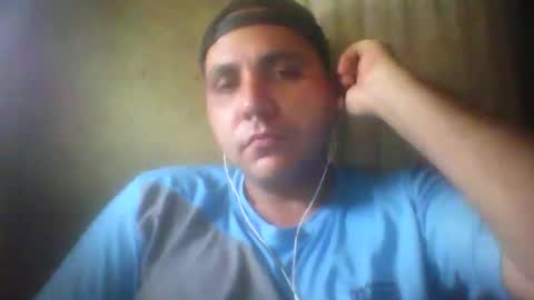 Snapshot of roger3600 chatting on November 14, 2025, 8:18 pm Roger online show from November 14, 2025, 8:18 pm