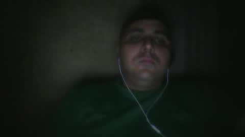 Snapshot of roger3600 chatting on December 5, 2025, 1:03 am Roger online show from December 5, 2025, 1:03 am