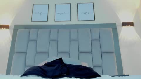 Snapshot of roger_wesley__ chatting on December 12, 2024, 6:14 am Roger Wesley online show from December 12, 2024, 6:14 am