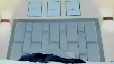 Snapshot of roger_wesley__ chatting on January 19, 2025, 2:25 am Roger Wesley online show from January 19, 2025, 2:25 am