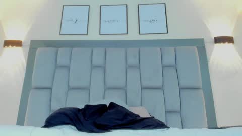 Snapshot of roger_wesley__ chatting on February 18, 2025, 4:58 am Roger Wesley online show from February 18, 2025, 4:58 am