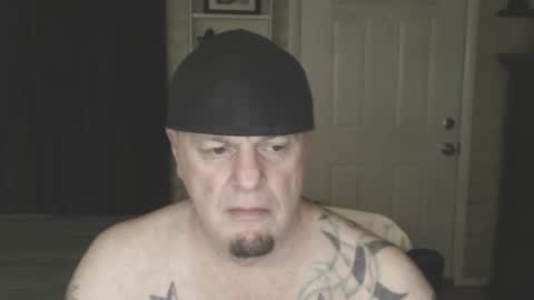 roinaz online show from January 22, 2025, 7:03 am