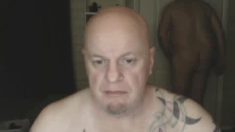 roinaz online show from February 9, 2025, 3:11 am