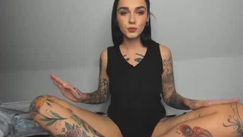 rokiinbaby online show from December 4, 2024, 8:40 pm