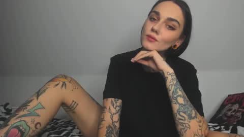 rokiinbaby online show from January 13, 2025, 8:48 pm