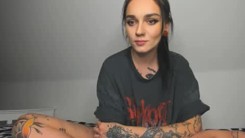 rokiinbaby online show from January 20, 2025, 8:40 pm