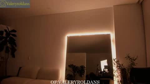 Valery Roldans online show from November 29, 2025, 4:26 am