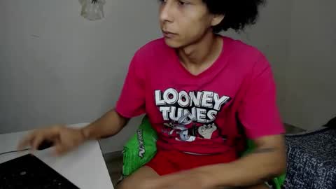 rolling_05 online show from November 23, 2025, 9:25 pm