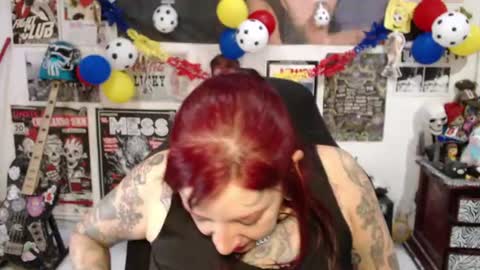 Snapshot of rollyderolandia666 chatting on July 7, 2026, 5:17 pm Rolly online show from July 7, 2026, 5:17 pm