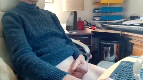 rolydawe online show from November 1, 2025, 1:02 pm