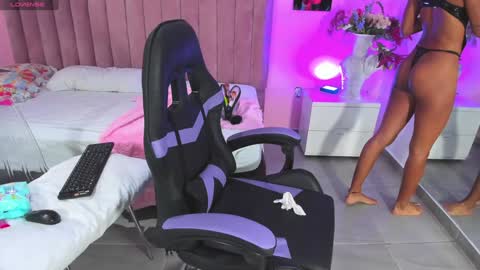 Snapshot of rolyloren chatting on December 1, 2024, 6:08 pm Marcela online show from December 1, 2024, 6:08 pm