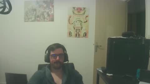 romainb72 online show from February 3, 2025, 6:17 pm