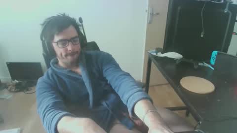 romainb72 online show from February 18, 2025, 3:54 pm