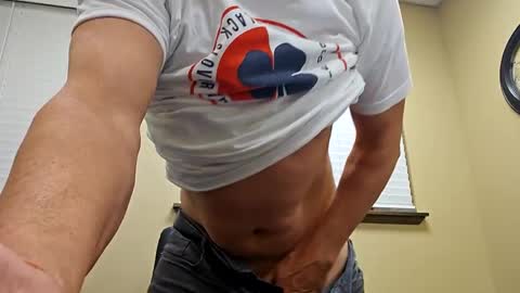 Snapshot of romanteeks chatting on January 3, 2025, 12:43 am romanteeks online show from January 3, 2025, 12:43 am