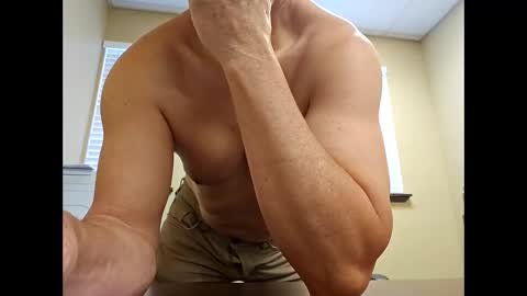 romanteeks online show from February 18, 2026, 7:43 pm