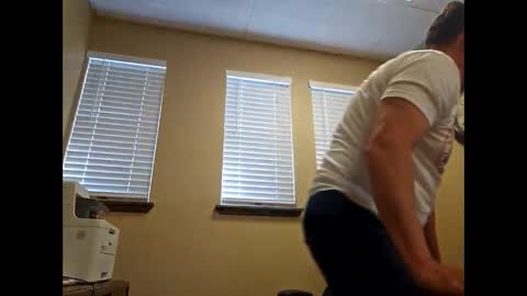 romanteeks online show from April 17, 2026, 10:35 pm